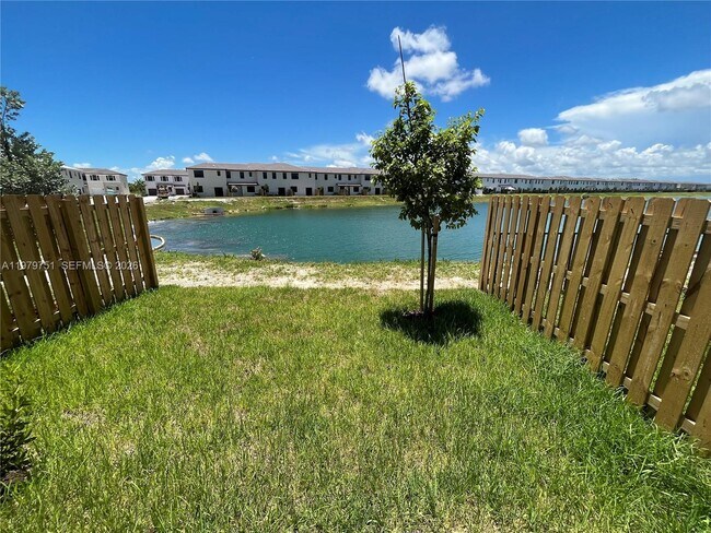 Foto del edificio - 9960 SW 228th Terrace