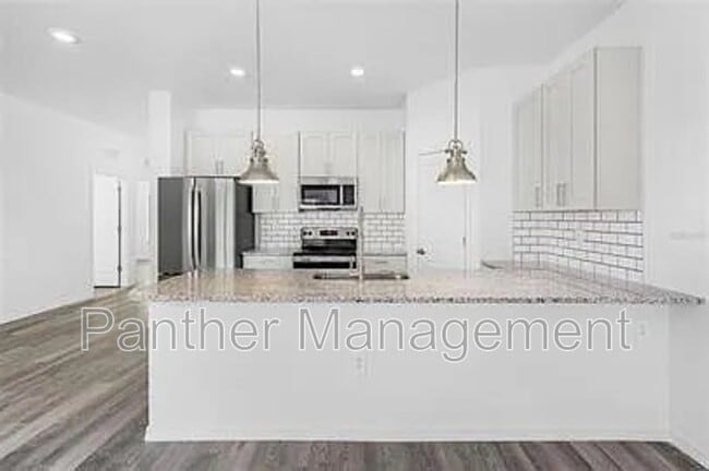 Photo - 5205-5207 30th St SW Apartment