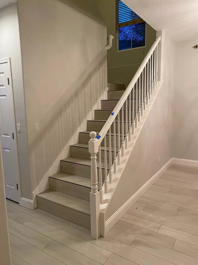 stairs - 6186 Winterberry Com