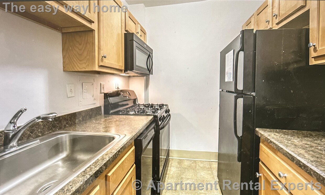 Building Photo - 205-225 Walden St Unit 2FL