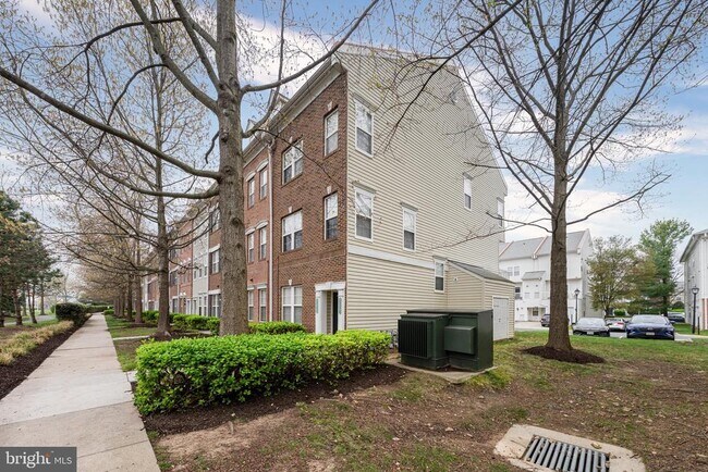 Foto del edificio - 42461 Rockrose Square