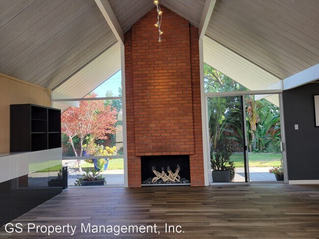 Foto del edificio - 4 br, 2 bath House - 923 Mackenzie Drive