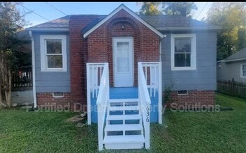 Building Photo - 636 McCreary St
