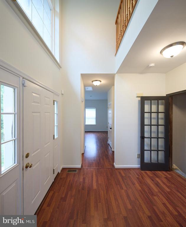 Building Photo - 929 Shenkle Dr