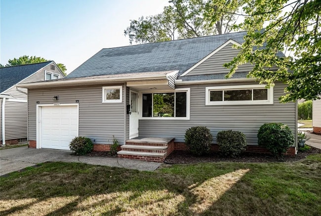 Building Photo - 16402 Webster Rd