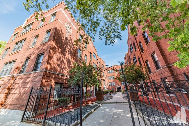 Foto del edificio - 3523 N Racine Ave