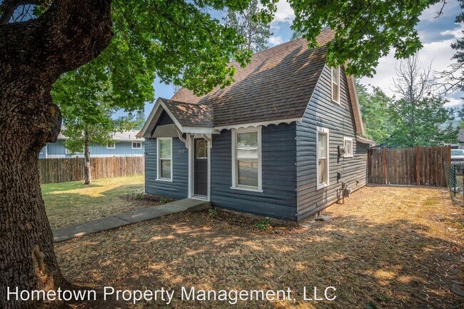 Building Photo - 2 br, 1.5 bath House - 1412 N 13th St