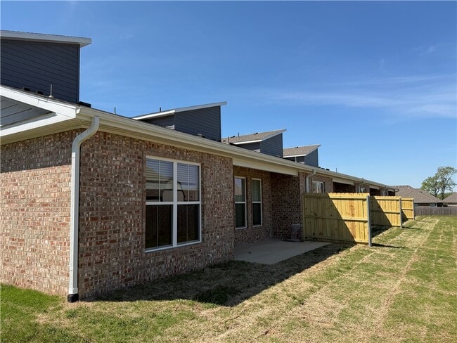 Building Photo - 1018 Seaborn Wy