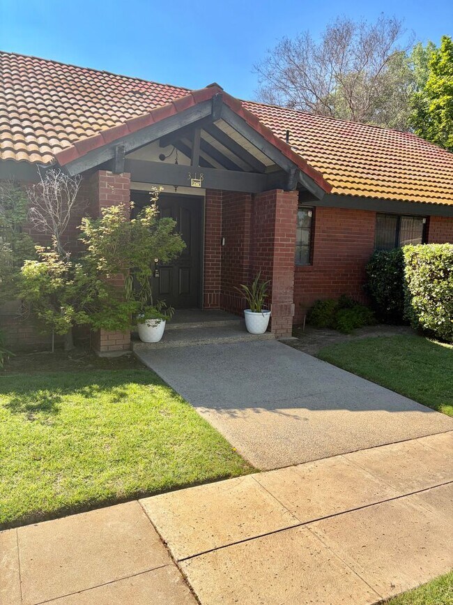 Foto del edificio - Exceptional 3 bedroom plus Loft or 4th bedroom