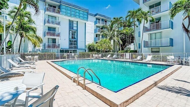 Foto del edificio - 1801 S Treasure Dr