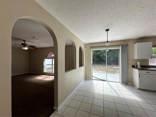 Foto del edificio - 118 Oak View Pl