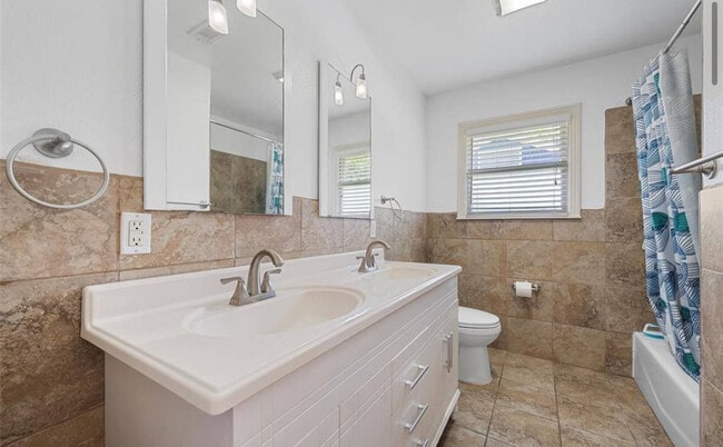 Foto del edificio - 1025 N 32nd St