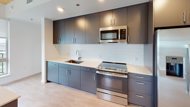 Interior Photo - Cirrus