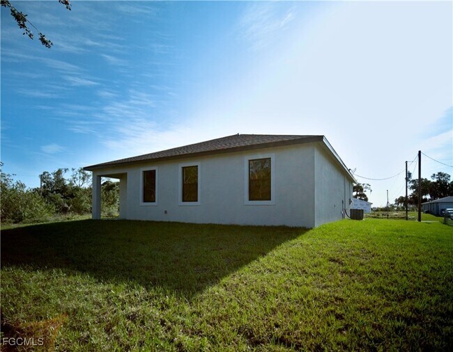 Foto del edificio - 6034 Keystone Cir