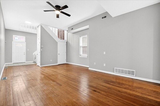 Building Photo - 2350 S 10th St