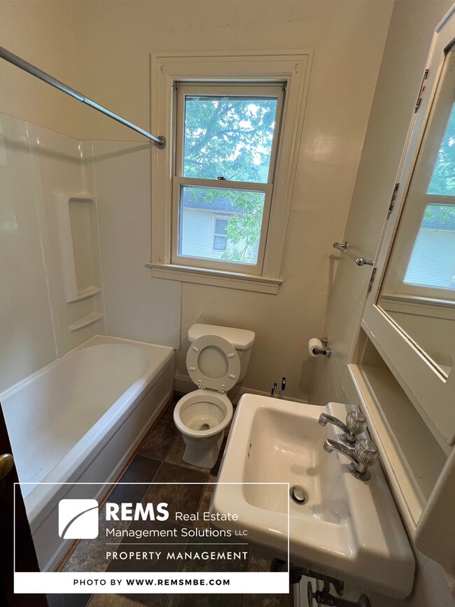 Foto del edificio - 407 2nd St