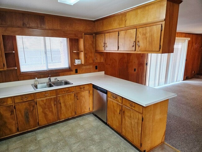 Foto del edificio - 3261 Alamance Rd