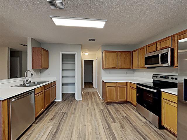 Foto del edificio - 2213 Plum Ct