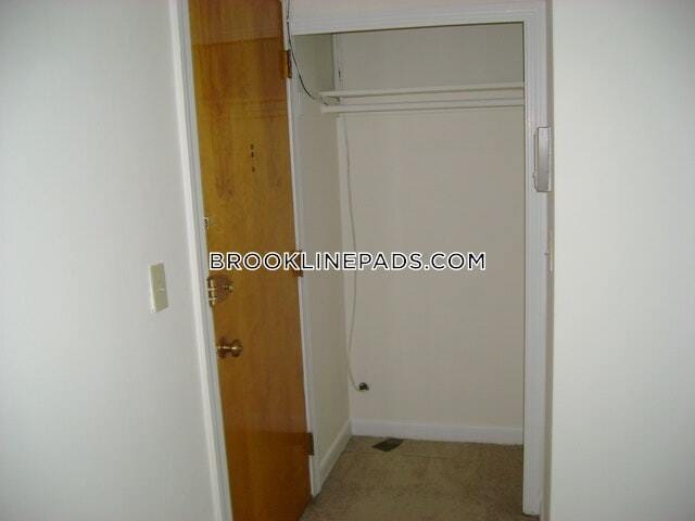 Building Photo - 1223 Beacon St