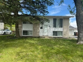 Building Photo - 43 N Walnut Ln