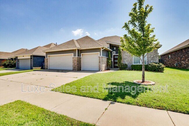 Building Photo - 10608 Glover River Dr