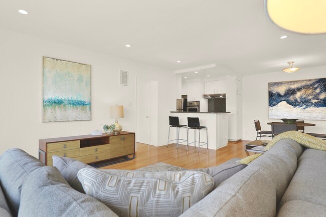 Building Photo - Wooster Encore