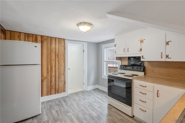 Building Photo - 19 Park St