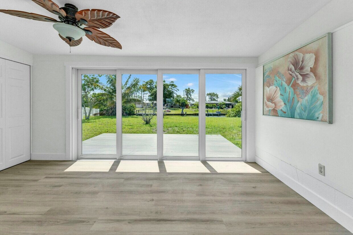 Primary Photo - 501 Palmetto Dr