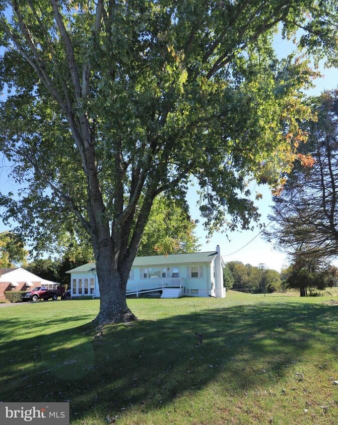 2312 Smoky Rd, Huntingtown, MD 20639 House Rental in Huntingtown, MD