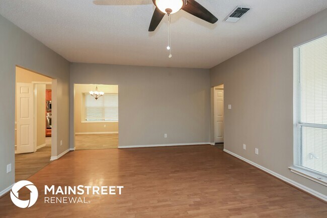 Foto del edificio - 6813 Battle Creek Dr