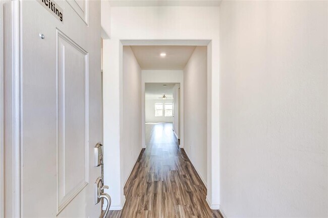 Foto del edificio - 730 Carol Dr