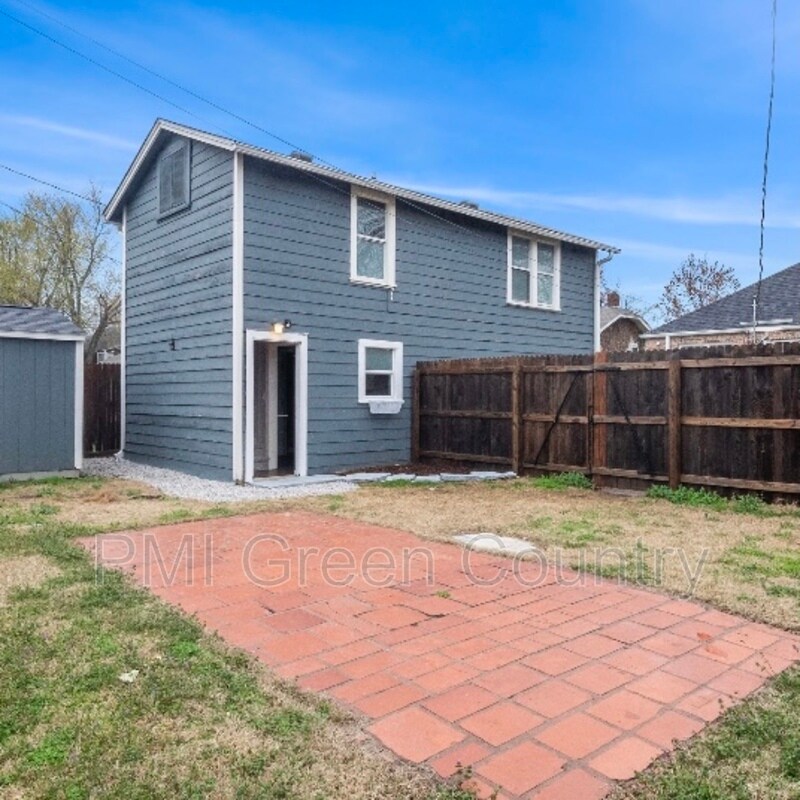 1343 1/2 S Florence Pl, Tulsa, OK 74104 Condo for Rent in Tulsa, OK