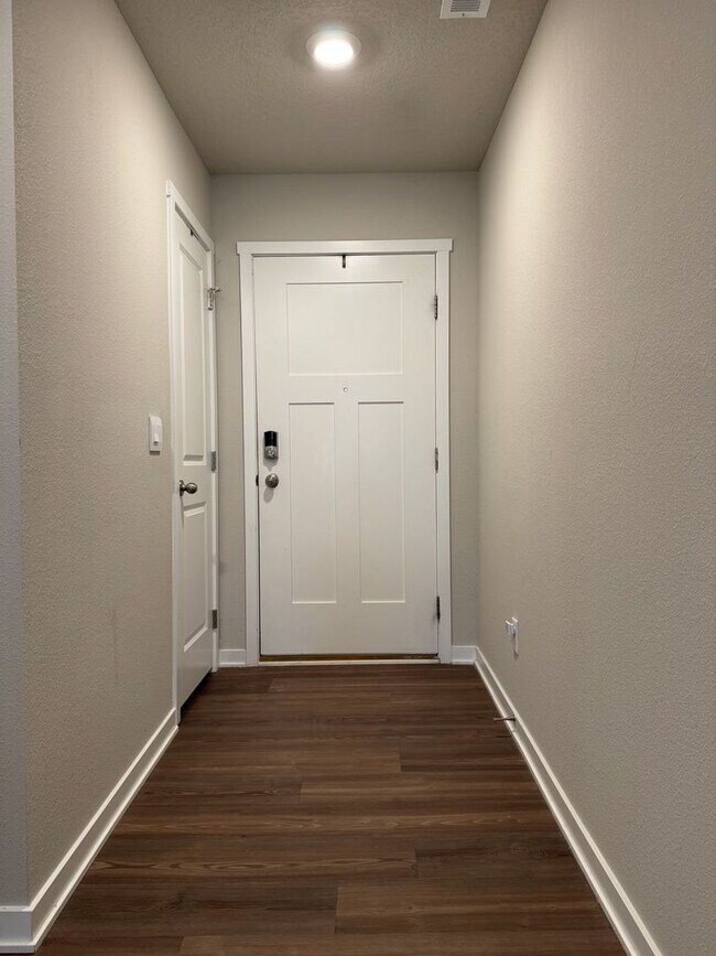 Foto del edificio - Modern 4-Bedroom Ranch in Tiburon Ridge North | Built in 2022 | Gretna Schools