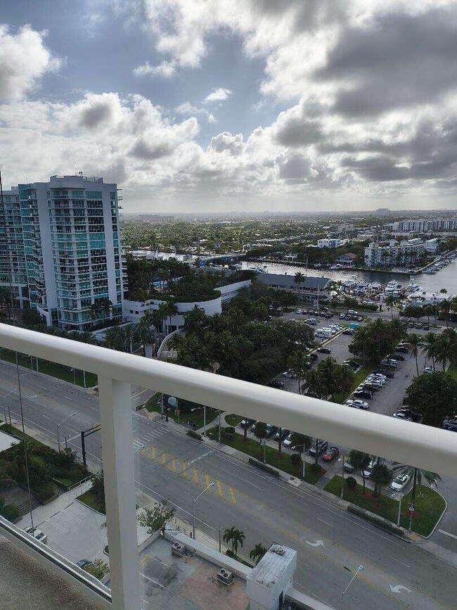 Building Photo - 111 N Pompano Beach Blvd