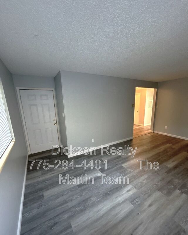 Building Photo - 848 G St