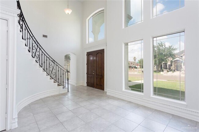 Building Photo - 9217 N 27th St