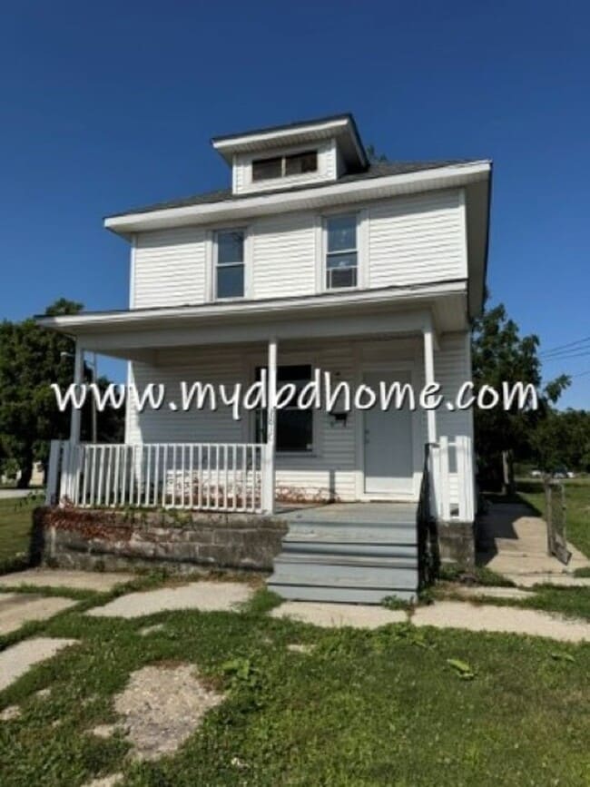 Building Photo - 2816 James St