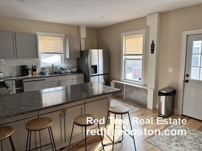 Photo - 14 Lincoln Rd Townhome