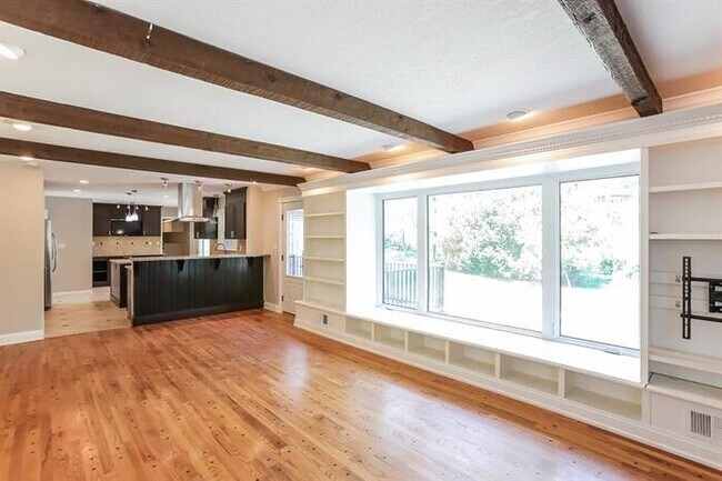Foto del edificio - 2340 W 103rd St, Leawood, KS, 66206