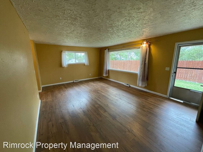 Foto del edificio - 3 br, 1 bath House - 3121 Zimmerman Trail