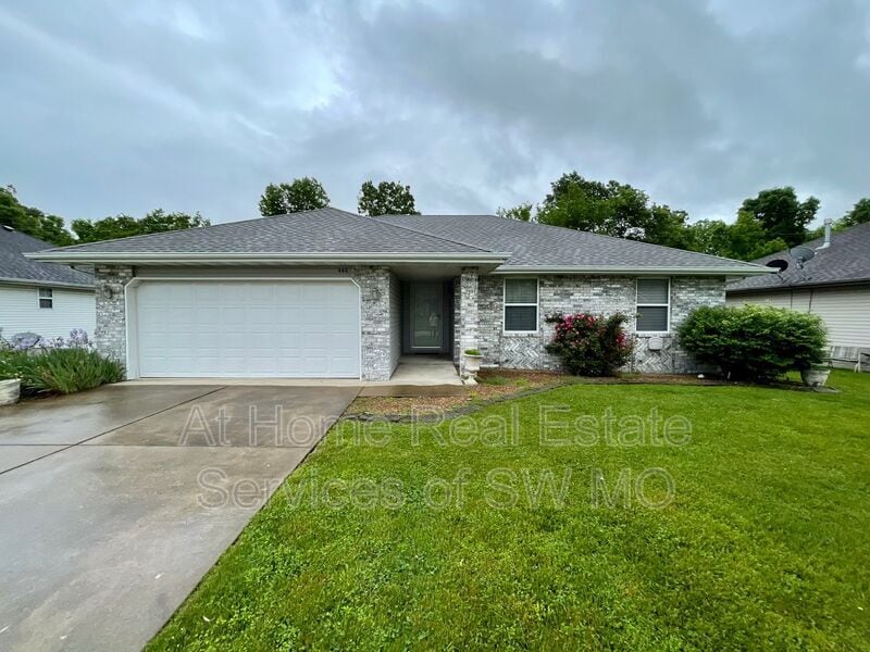 444 S Basswood Ave, Republic, MO 65738 House Rental in Republic, MO