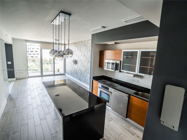 Foto del edificio - 3470 E Coast Ave