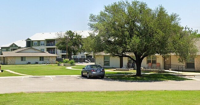 Foto del edificio - 1623 Northwest Blvd