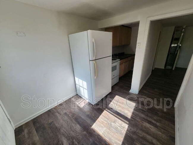 Building Photo - 2117 Cleveland Ave