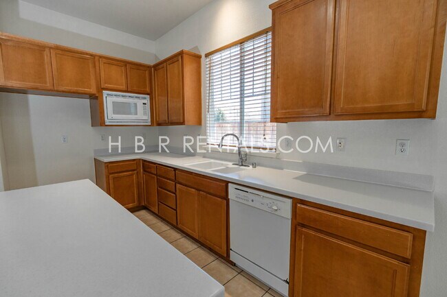Foto del edificio - 4 bedroom single story WICKLUND School Home for Rent - Mountain House - MOVE IN READY NOW!