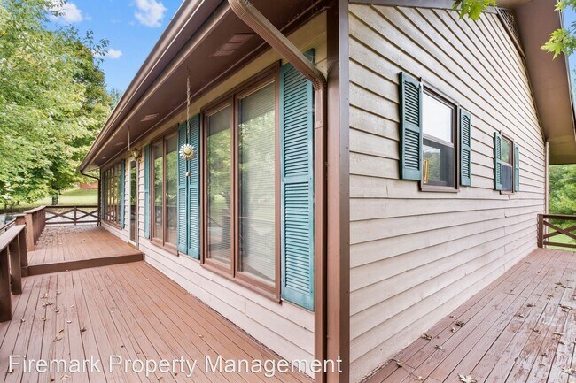 Building Photo - 3 br, 3 bath House - 1544 Liberty Lane
