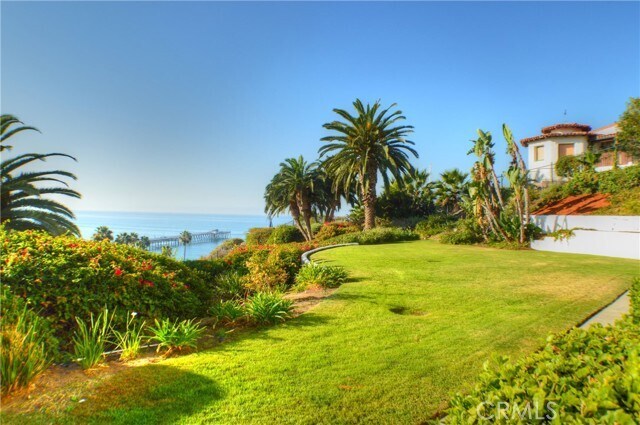 Foto del edificio - 411 Avenida Granada