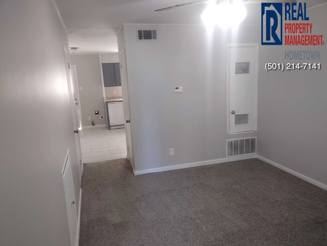 Foto del edificio - 5301 Southboro Ct