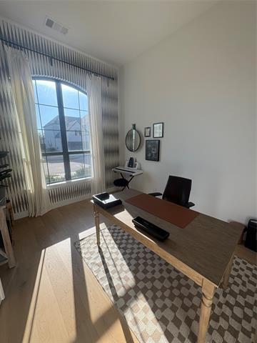 Foto del edificio - 2432 Casia Lndg