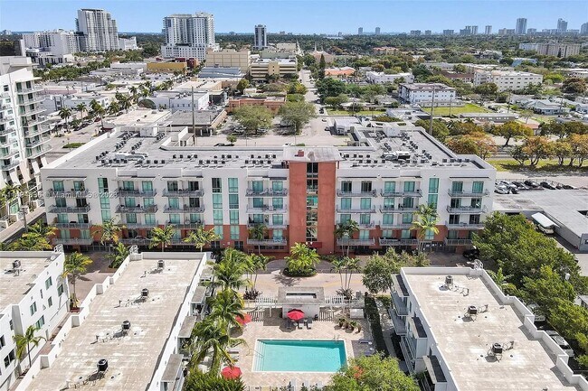 Building Photo - 2100 Van Buren St